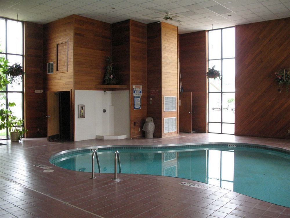 Motel Americinn By Wyndham 2*